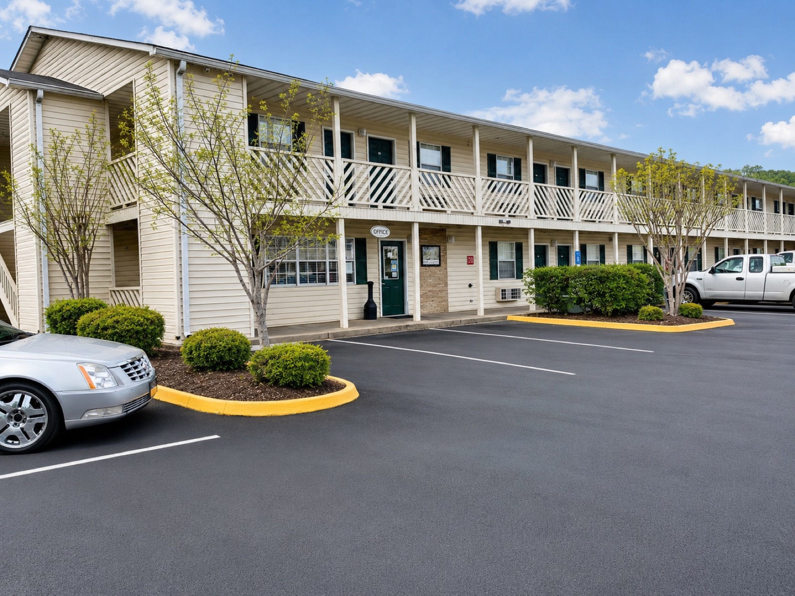 Stay Lodge of Dalton hotel exterior
